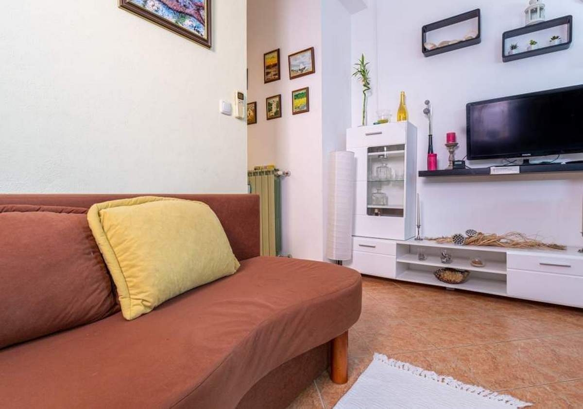 One bedroom apartment with terrace Selce, Crikvenica (A-5477-b)