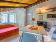 Dining room Crikvenica, Dining room in the apartment, air condition available, (pet friendly) and WiFi.