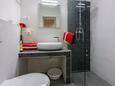 Ванная комната Crikvenica, Ванная комната в размещении типа studio-apartment, Домашние животные допускаются и WiFi.