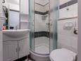 Ванная комната Crikvenica, Ванная комната в размещении типа studio-apartment, Домашние животные допускаются и WiFi.