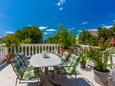 Crikvenica, Crikvenica, Courtyard 5478 - Apartments with sandy beach.