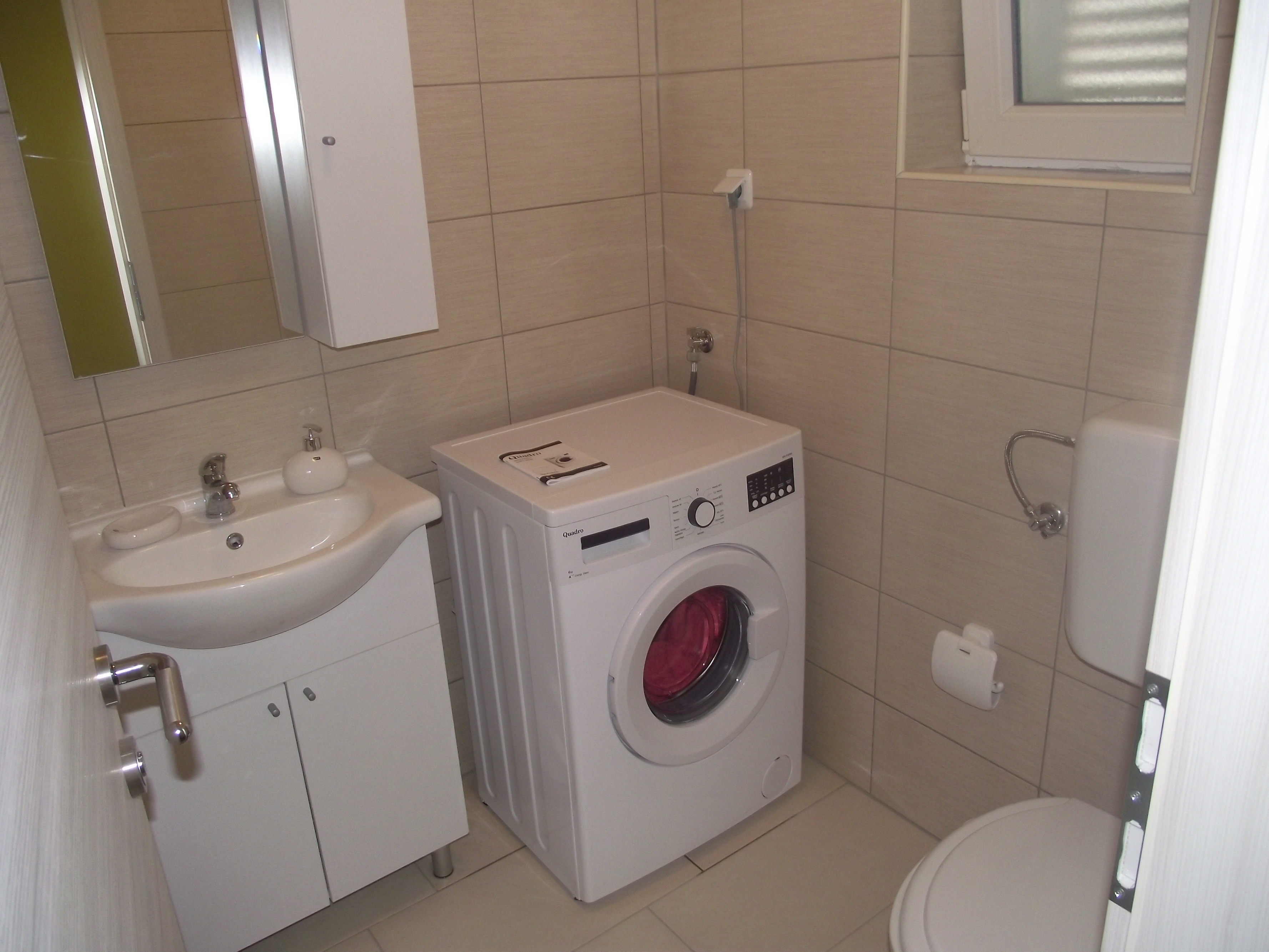 Two bedroom apartment with terrace and sea view Novi Vinodolski  A-d