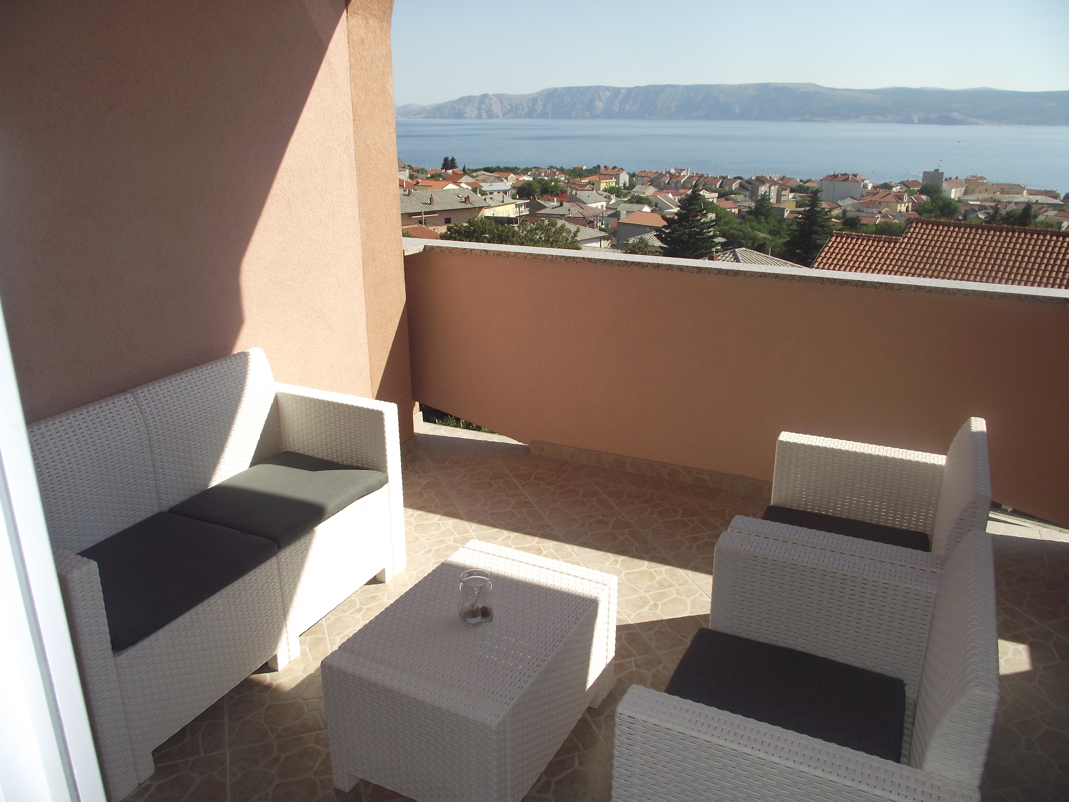 Two bedroom apartment with terrace and sea view Novi Vinodolski  A-d