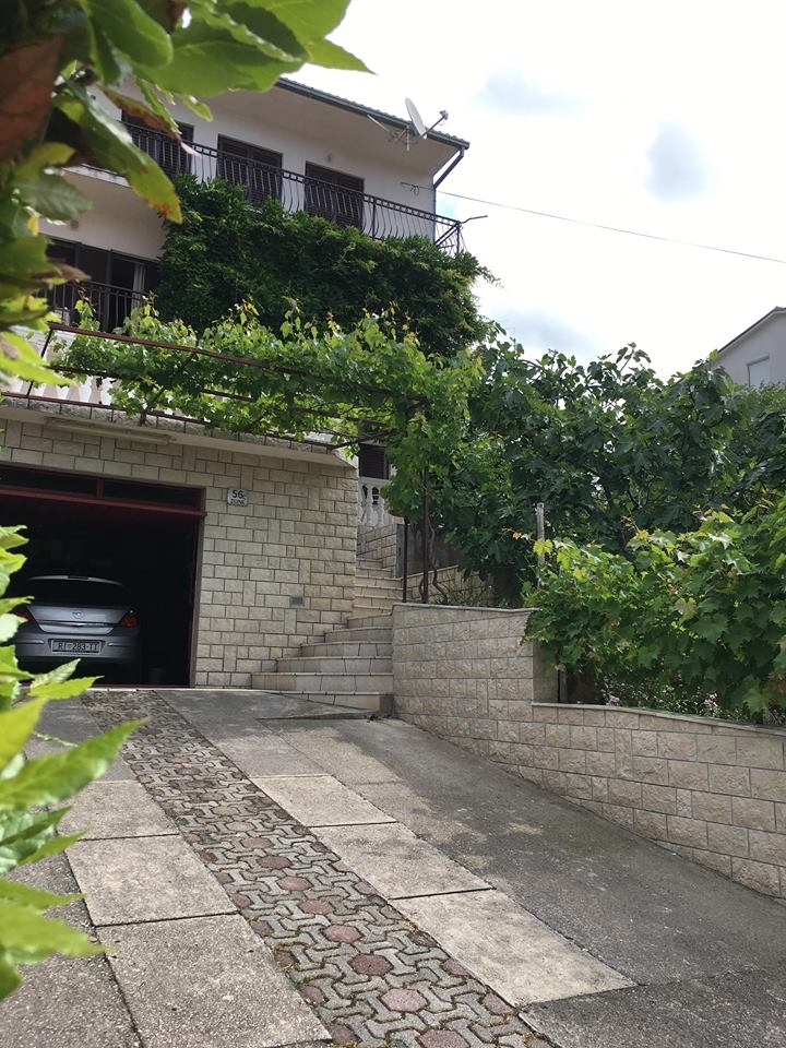 Trosobni apartman s balkonom i pogledom na more Crikvenica  A-a