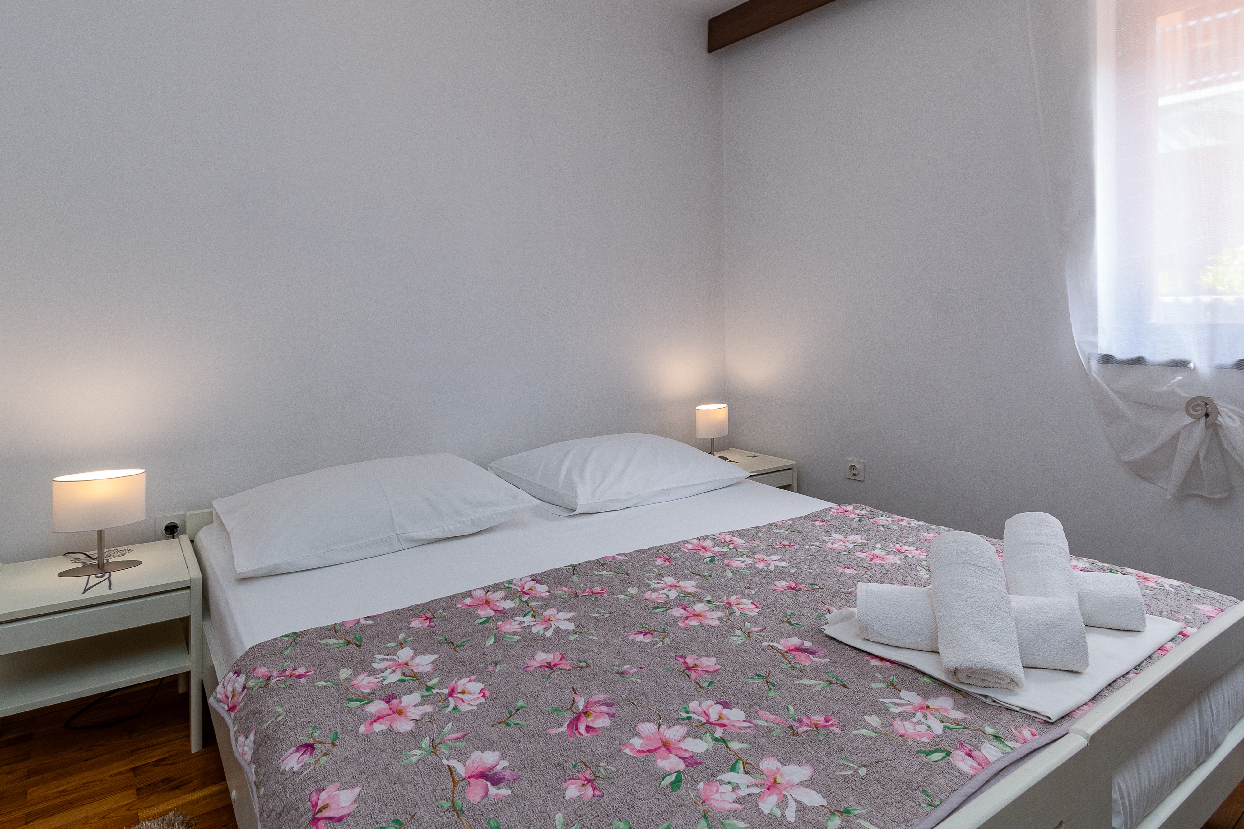 Three bedroom apartment with terrace and sea view Crikvenica  A-a
