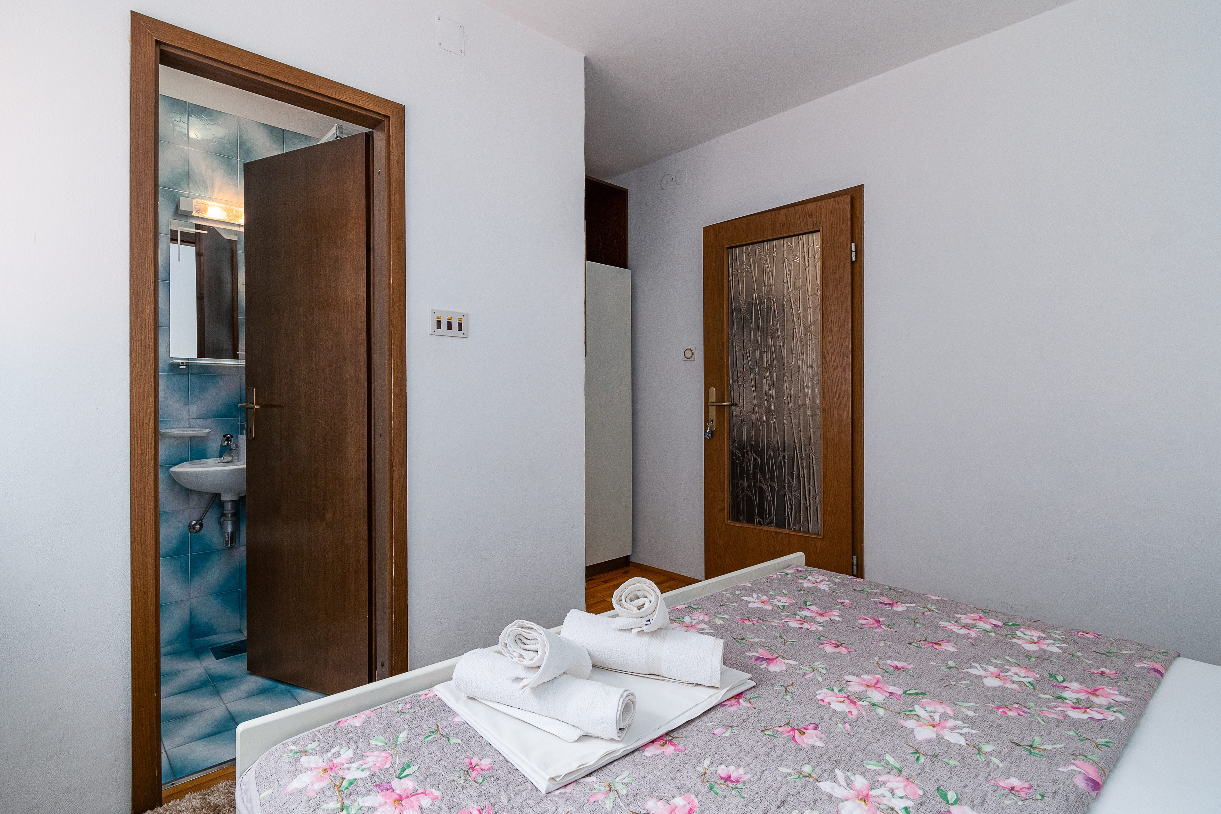 Three bedroom apartment with terrace and sea view Crikvenica  A-a