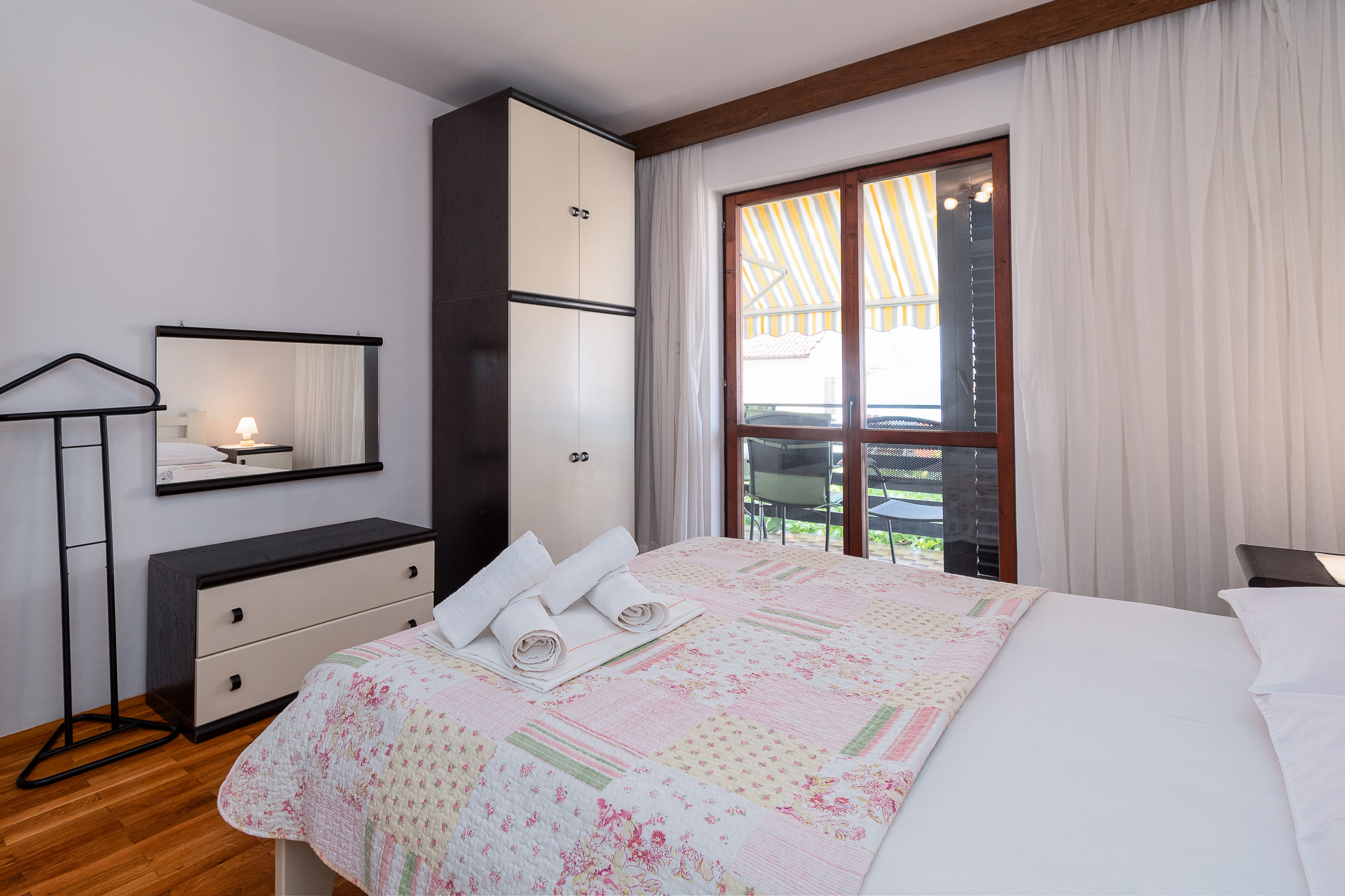 Three bedroom apartment with terrace and sea view Crikvenica  A-a