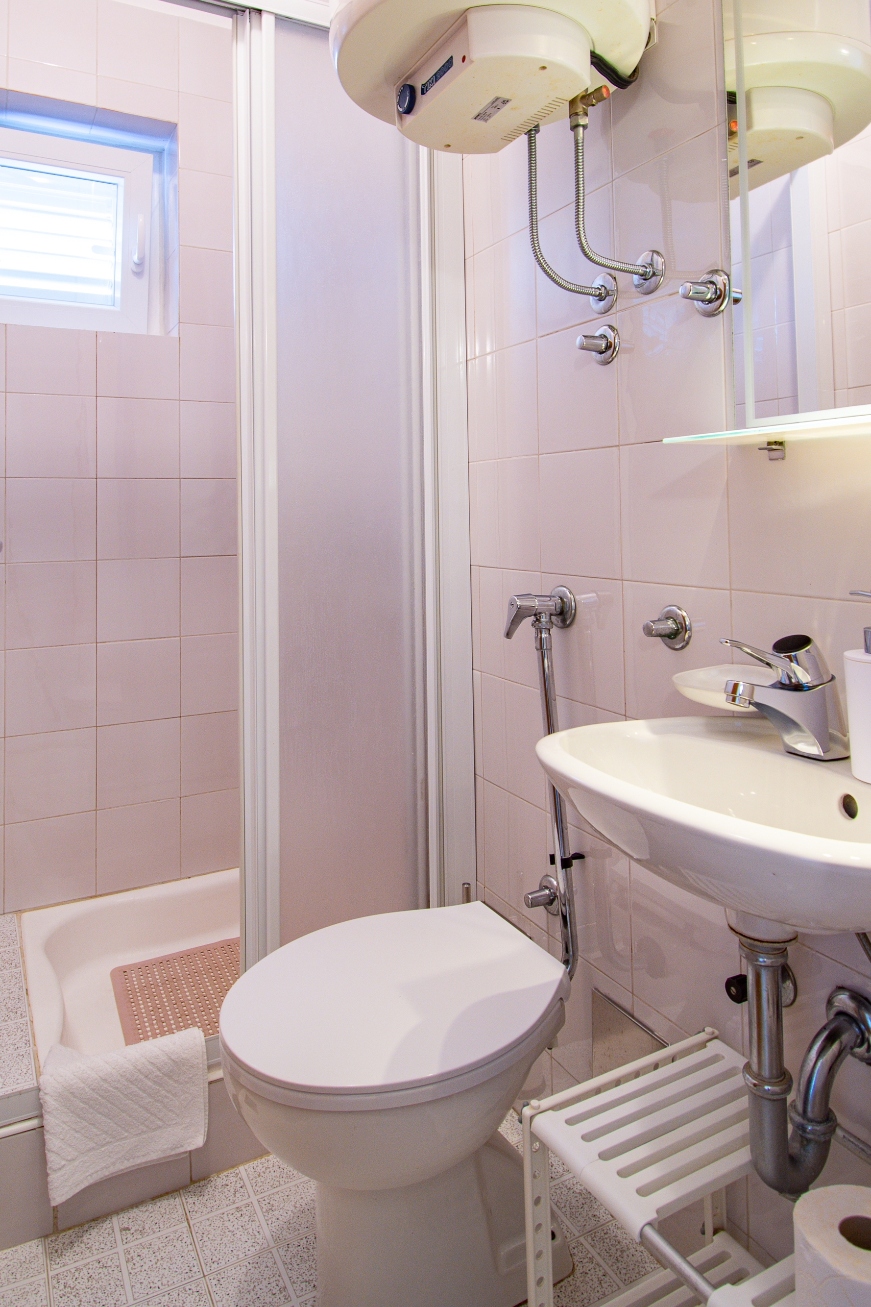 One bedroom apartment with terrace Crikvenica  A-b