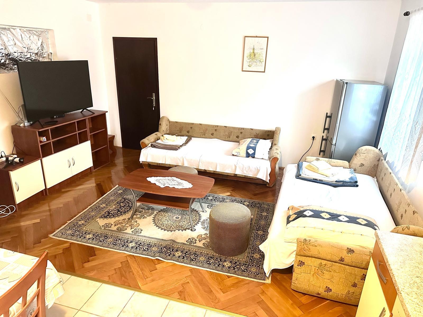 One bedroom apartment with balcony and sea view Novi Vinodolski (A-5514-b)