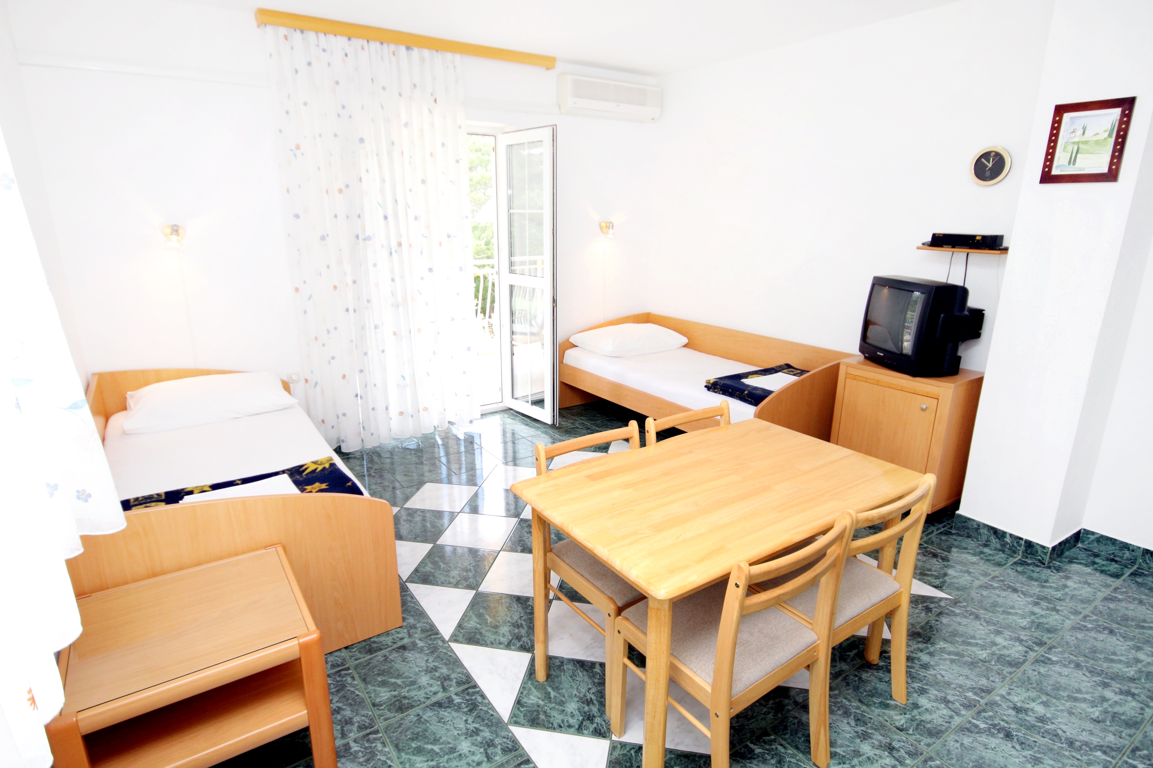 One bedroom apartment with terrace Jadranovo, Crikvenica (A-5521-b) One bedroom apartment with terrace Jadranovo, Crikvenica (A-5521-b)