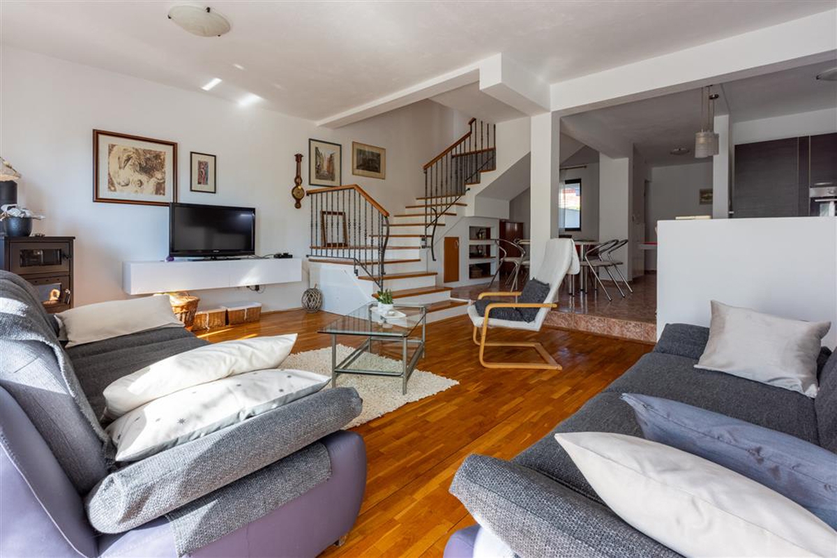 Top Novi Vinodolski Top Novi Vinodolski