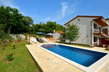 Property Štrmac, Labin, Property 5527 - Apartments with pebble beach.