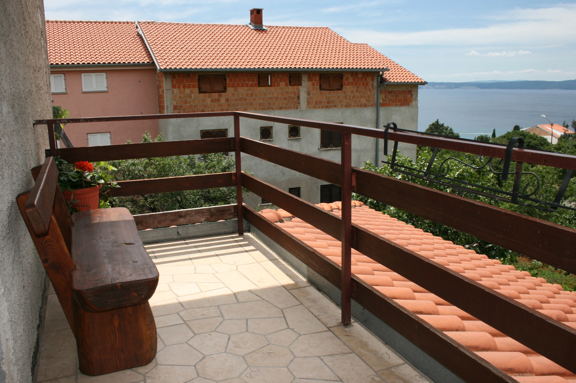 Three bedroom apartment with terrace and sea view Novi Vinodolski  A-a