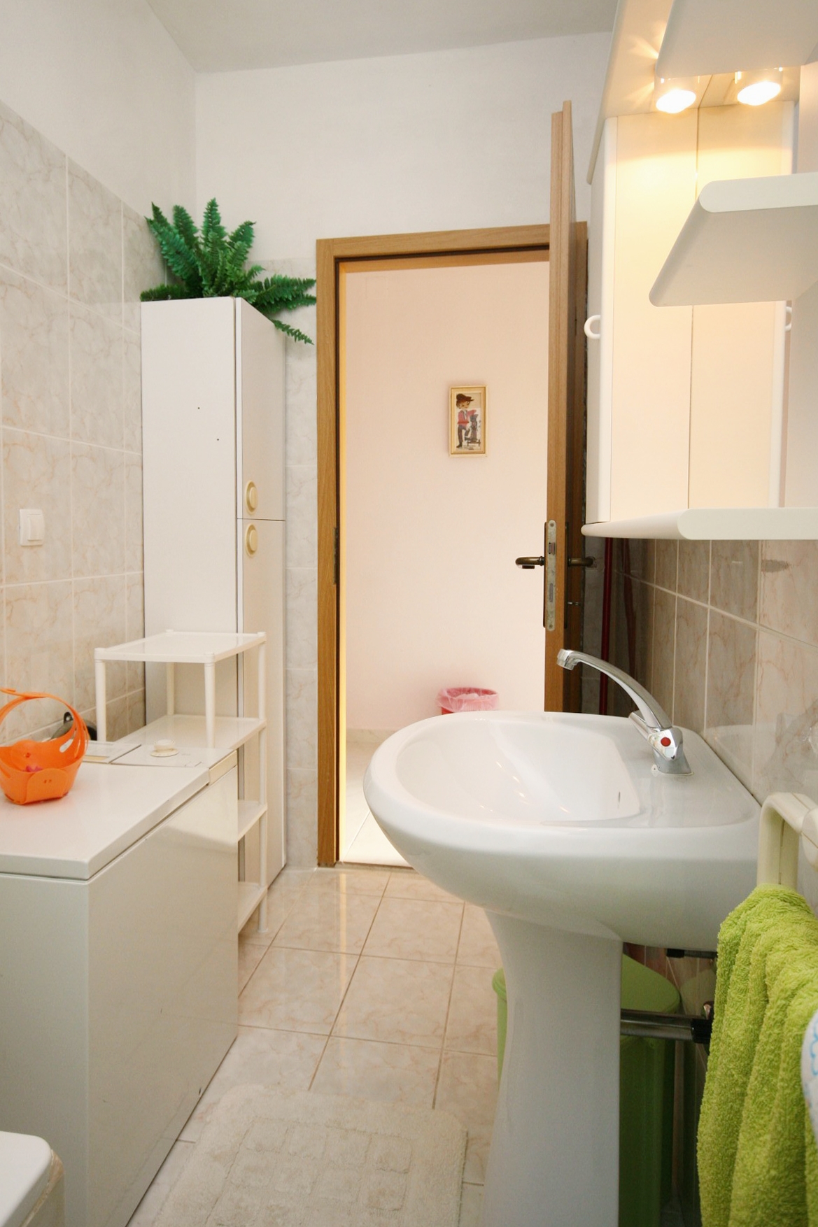 Three bedroom apartment with terrace and sea view Novi Vinodolski  A-a