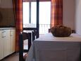 Zavala, Dining room in the apartment, (pet friendly) and WiFi.