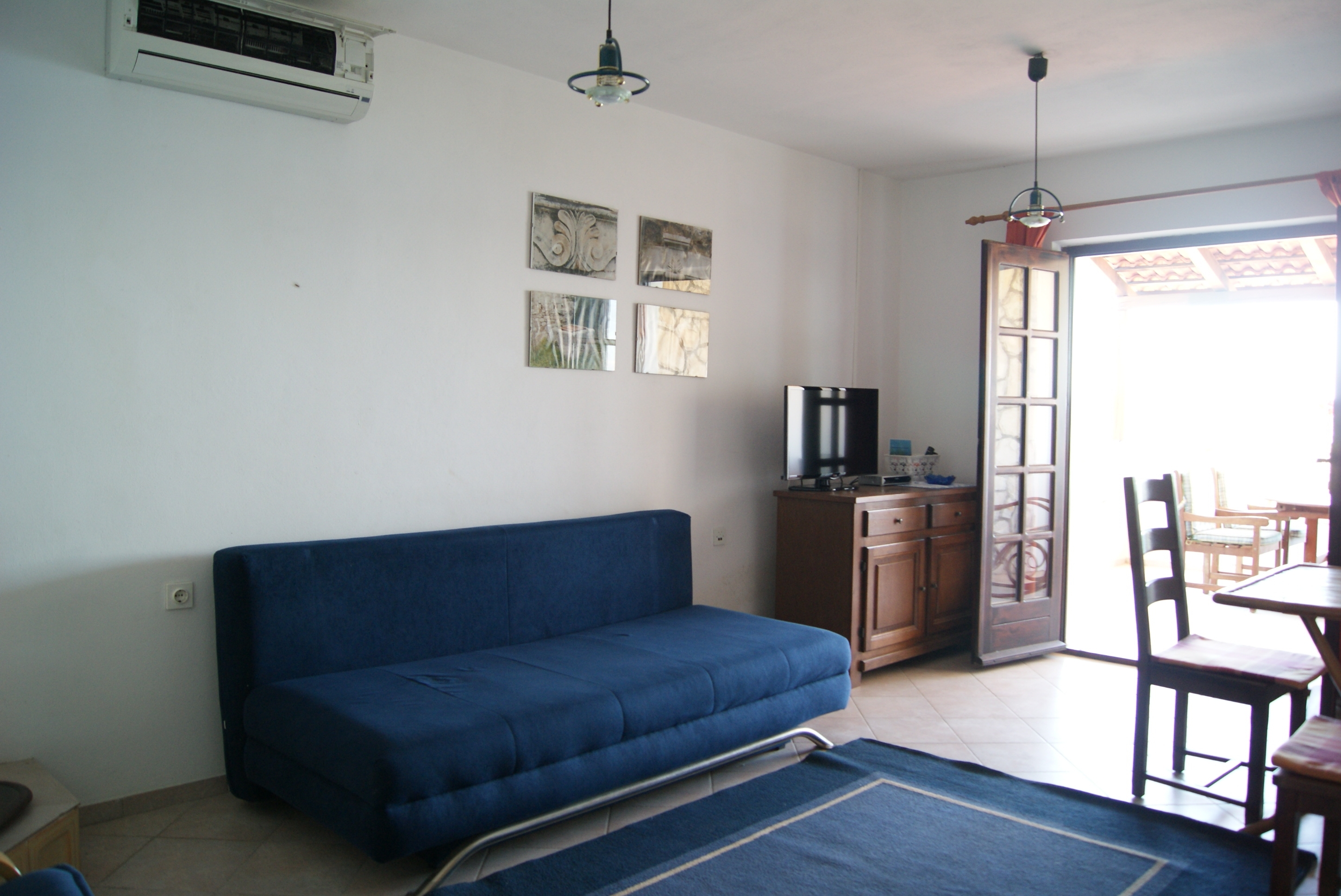 One bedroom apartment near beach Zavala (Hvar) (A-553-c)