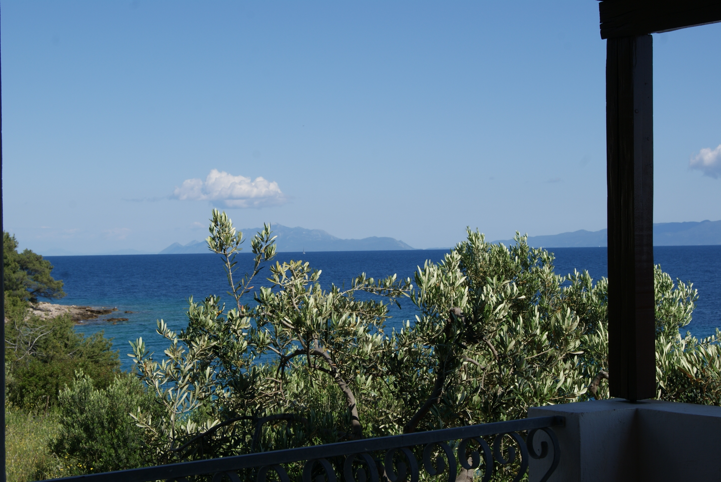 One bedroom apartment near beach Zavala, Hvar  A-c