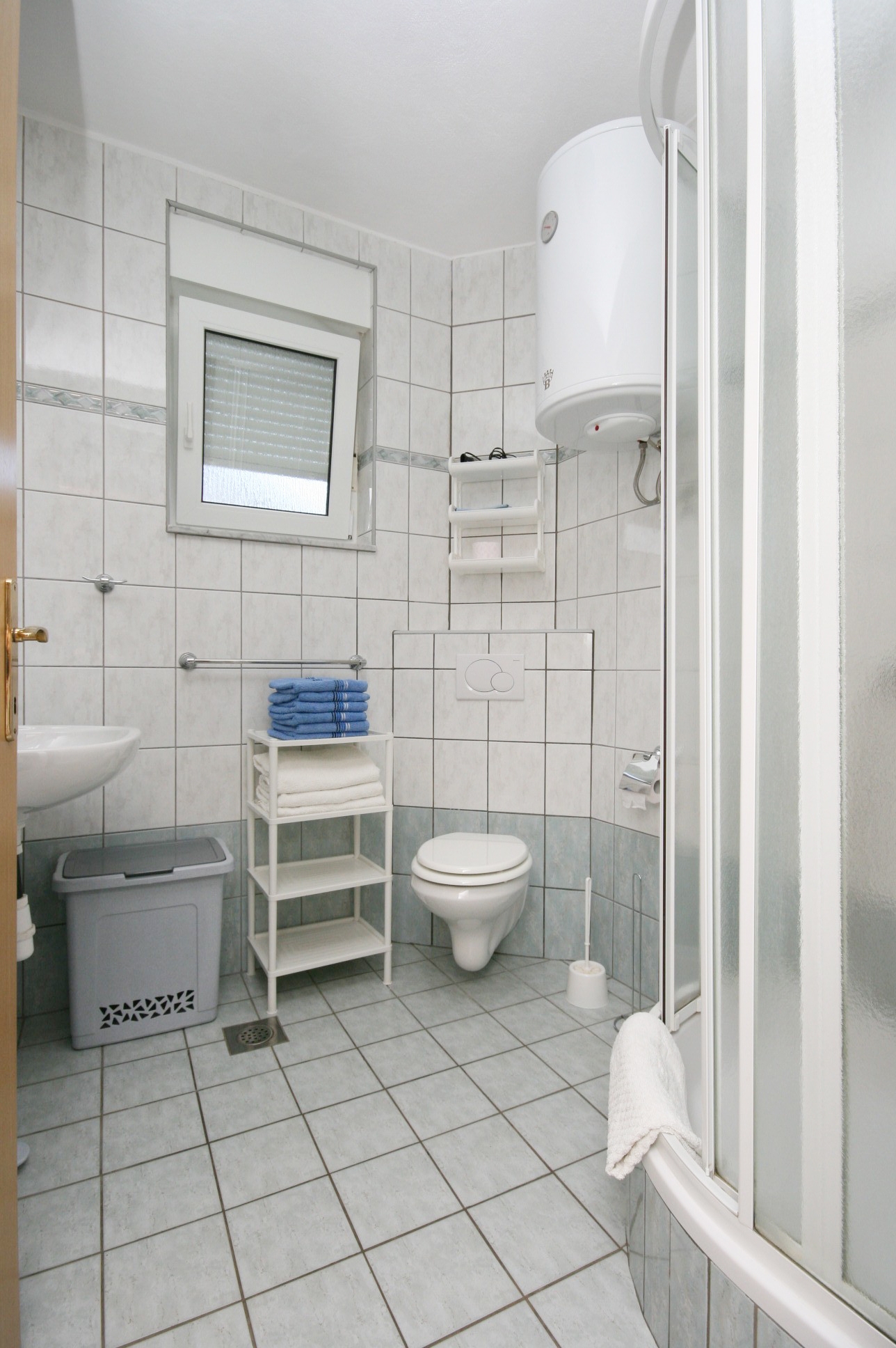 One bedroom apartment with balcony and sea view Dramalj, Crikvenica  A-b