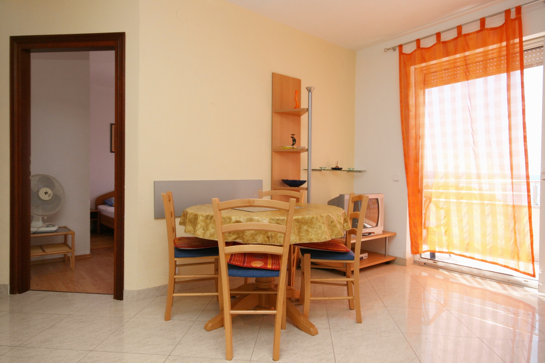 One bedroom apartment with balcony and sea view Dramalj, Crikvenica  A-b