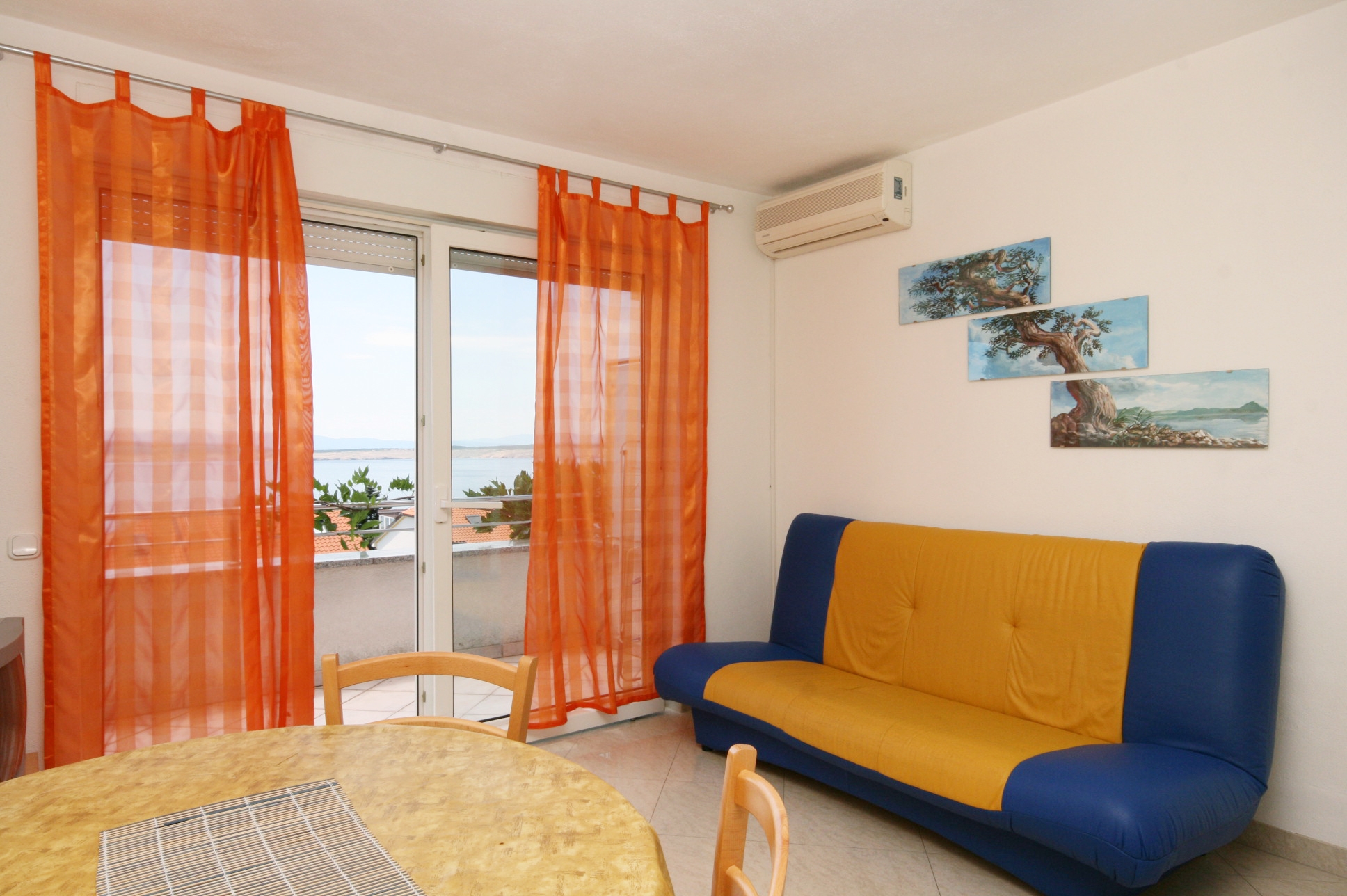 One bedroom apartment with balcony and sea view Dramalj, Crikvenica  A-b