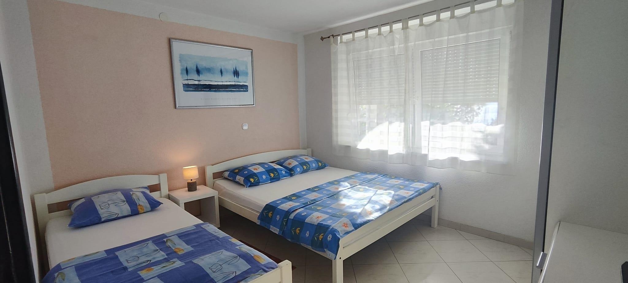 Two bedroom apartment with terrace Dramalj, Crikvenica  A-c