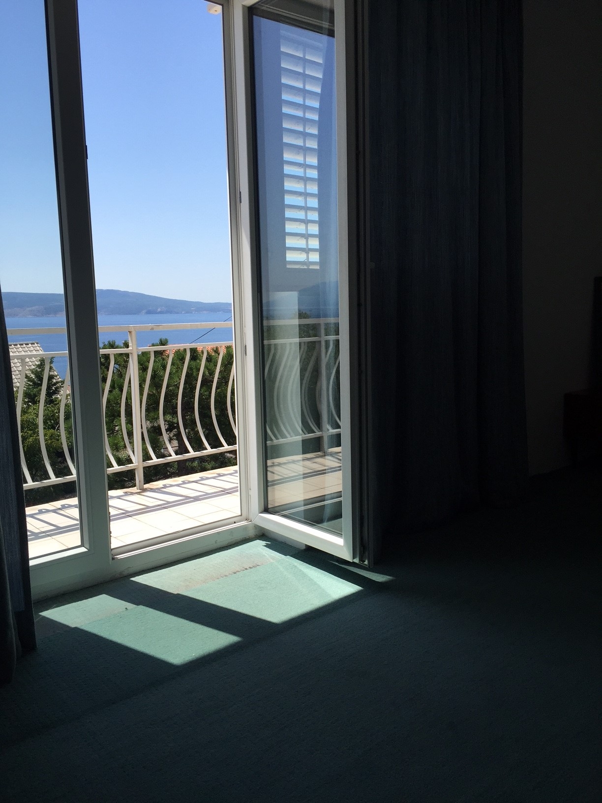 Two bedroom apartment with balcony and sea view Novi Vinodolski  A-a