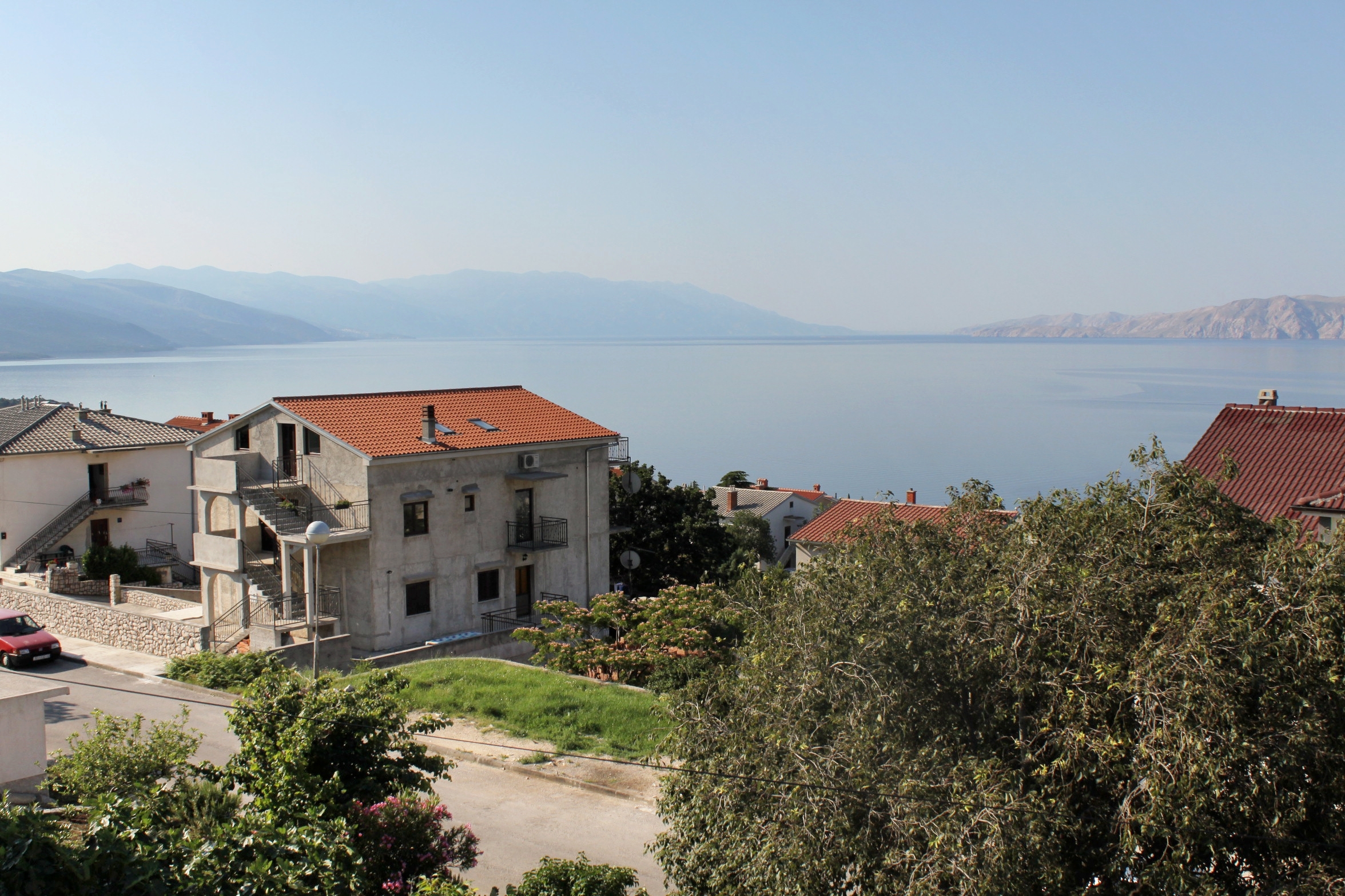 Two bedroom apartment with balcony and sea view Novi Vinodolski  A-b