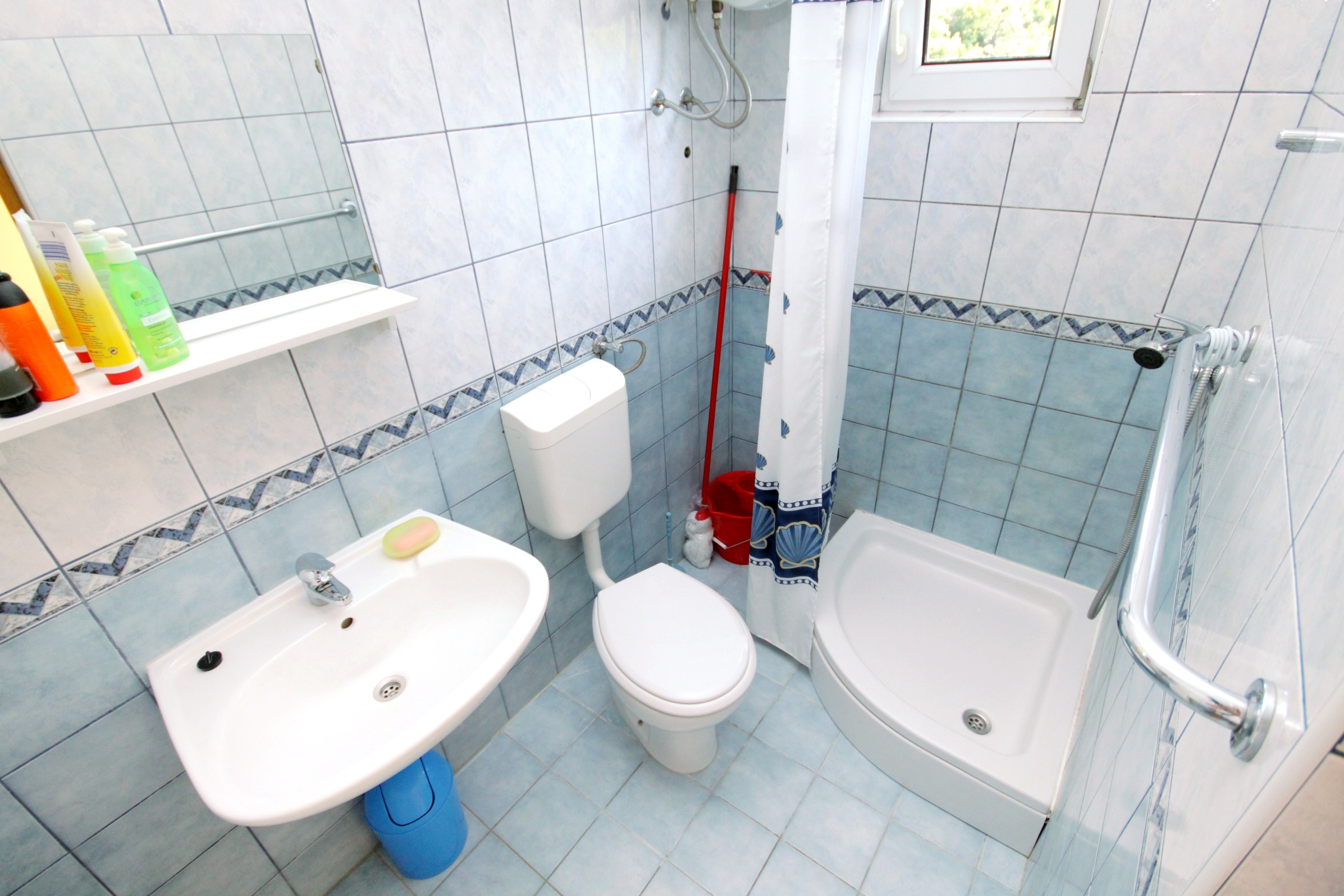Two bedroom apartment with balcony and sea view Novi Vinodolski  A-b