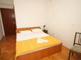 Bedroom 1 Milna, Bedroom 1 in the apartment, air condition available and WiFi.