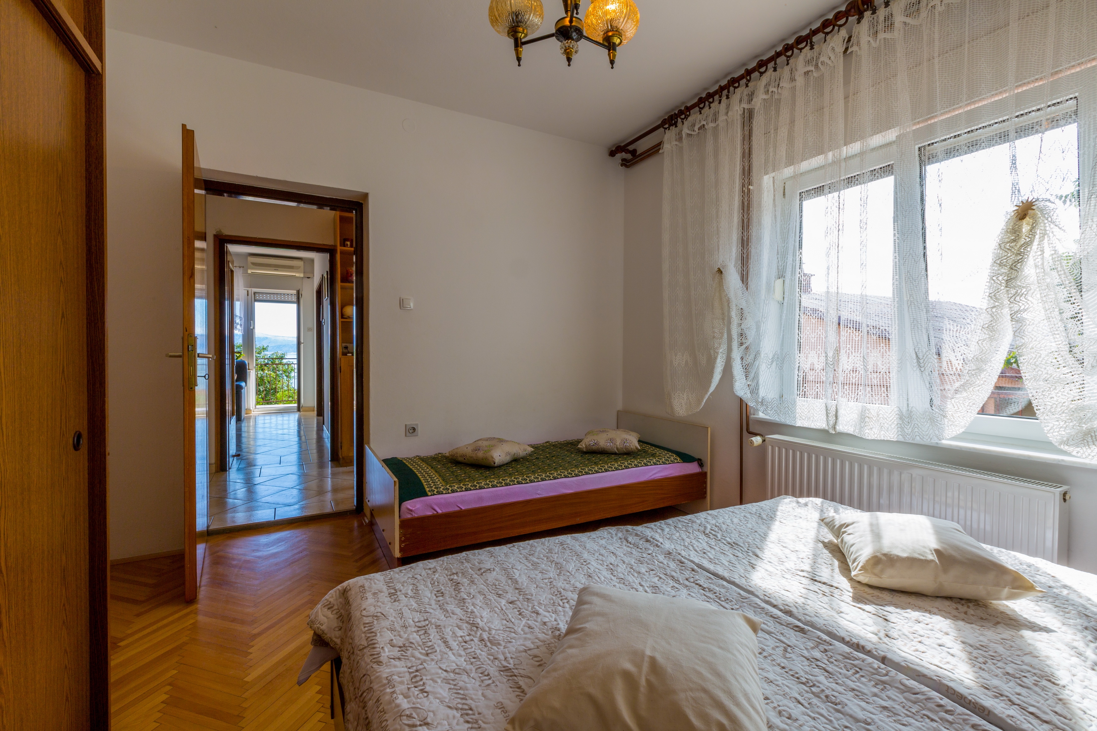Two bedroom apartment with terrace and sea view Novi Vinodolski  A-a