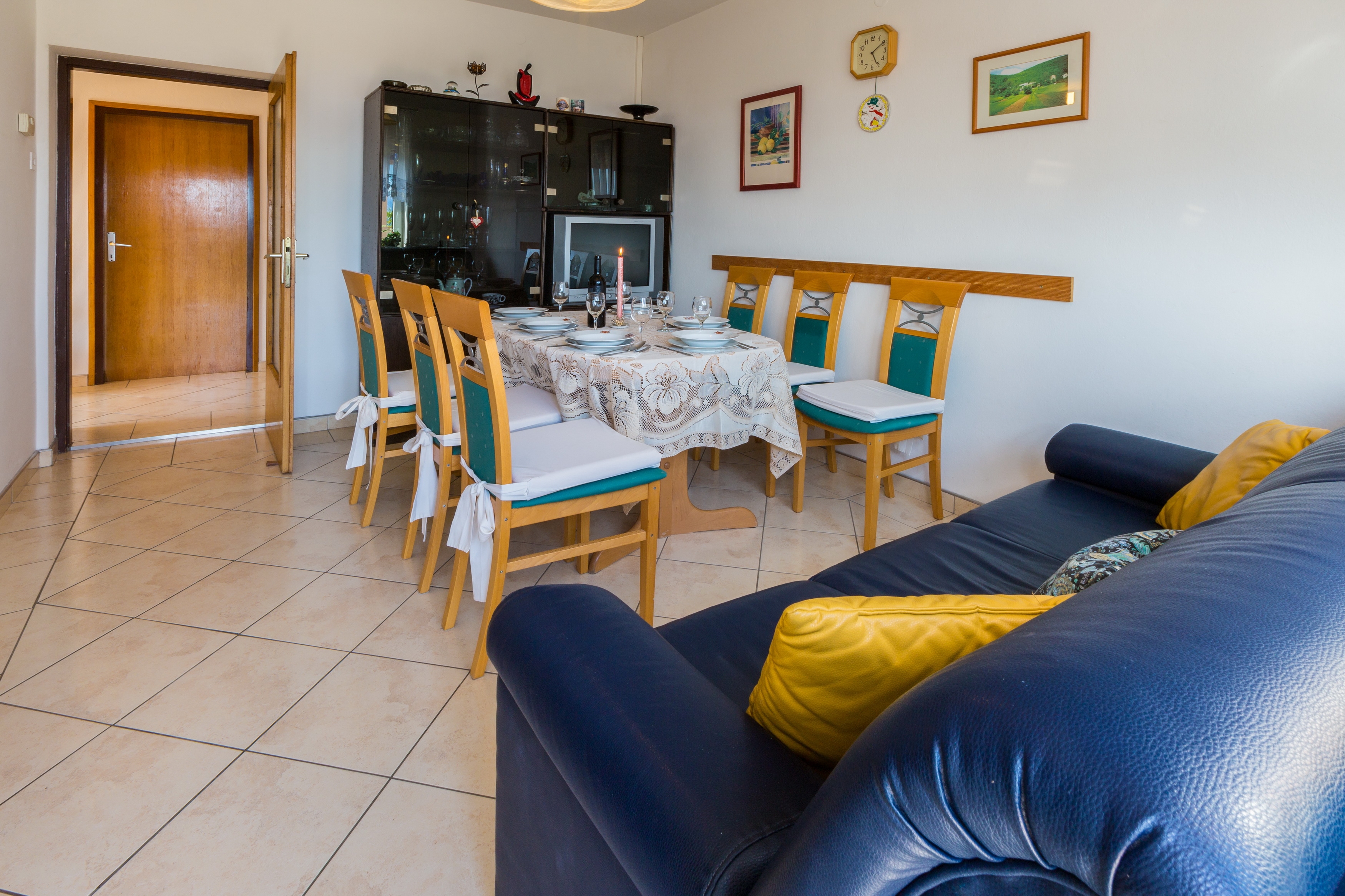 Two bedroom apartment with terrace and sea view Novi Vinodolski  A-a