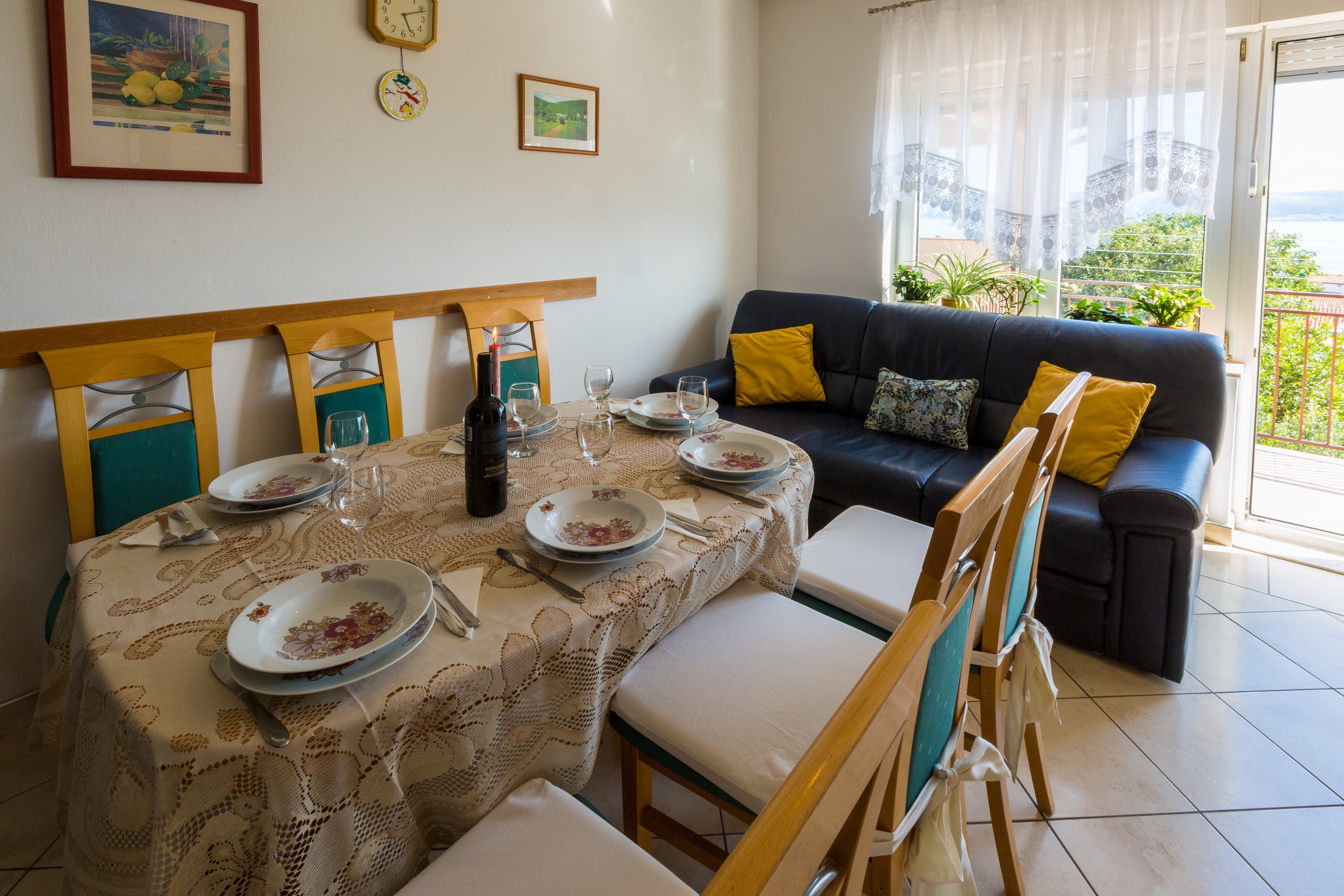 Two bedroom apartment with terrace and sea view Novi Vinodolski  A-a