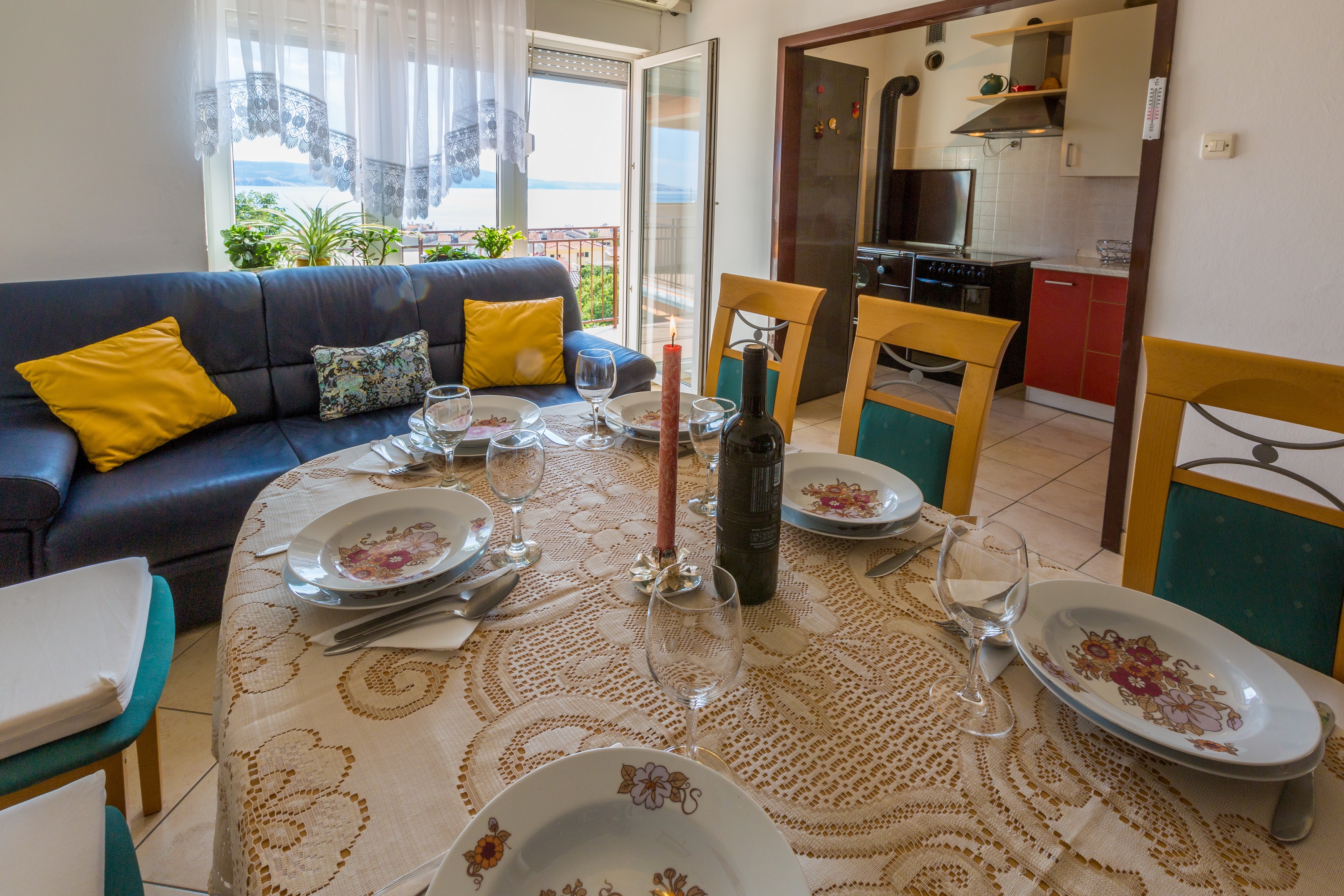 Two bedroom apartment with terrace and sea view Novi Vinodolski  A-a