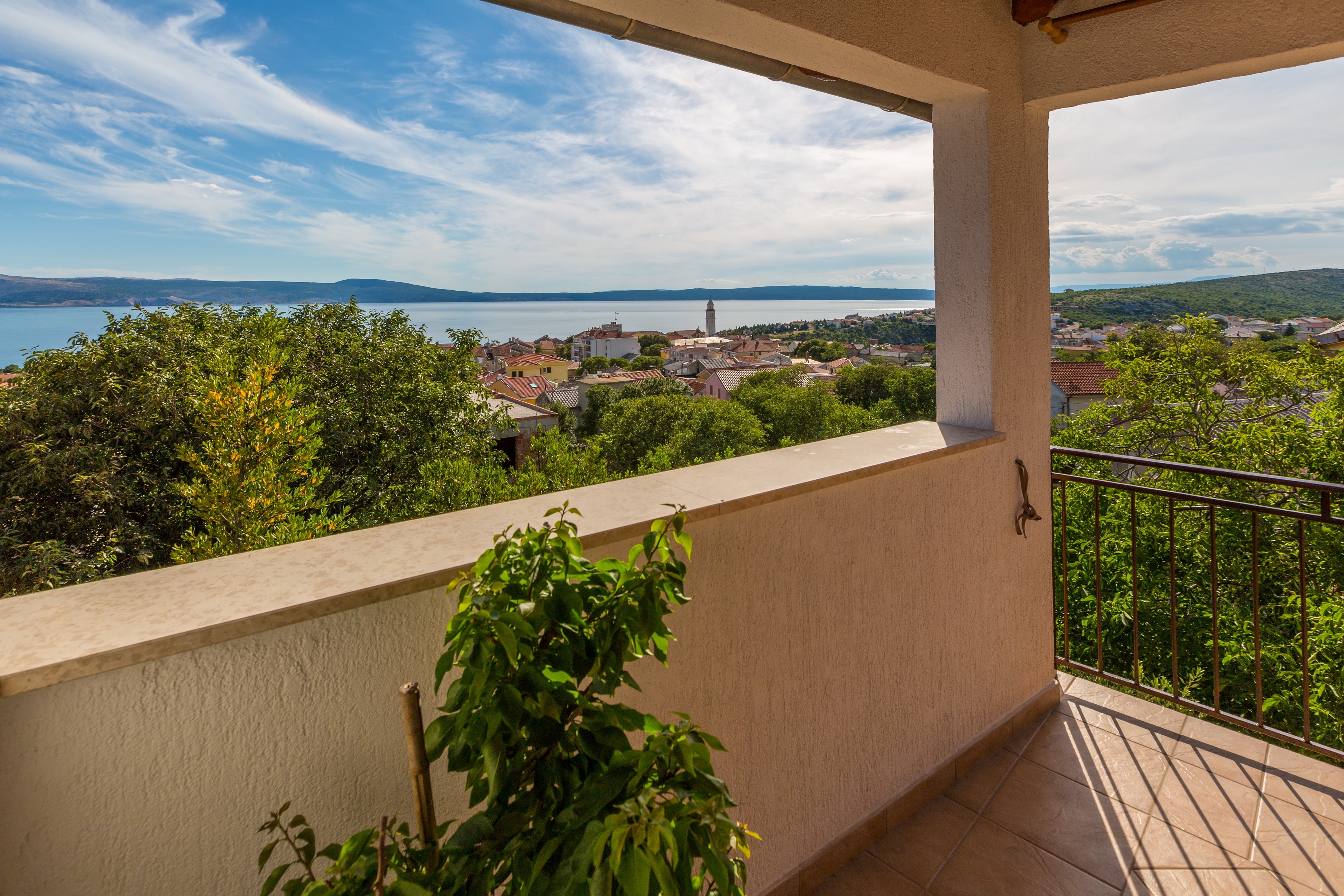 Two bedroom apartment with terrace and sea view Novi Vinodolski  A-a