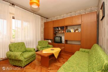 Living room Jadranovo, Living room in the apartment, dopusteni kucni ljubimci i WIFI.