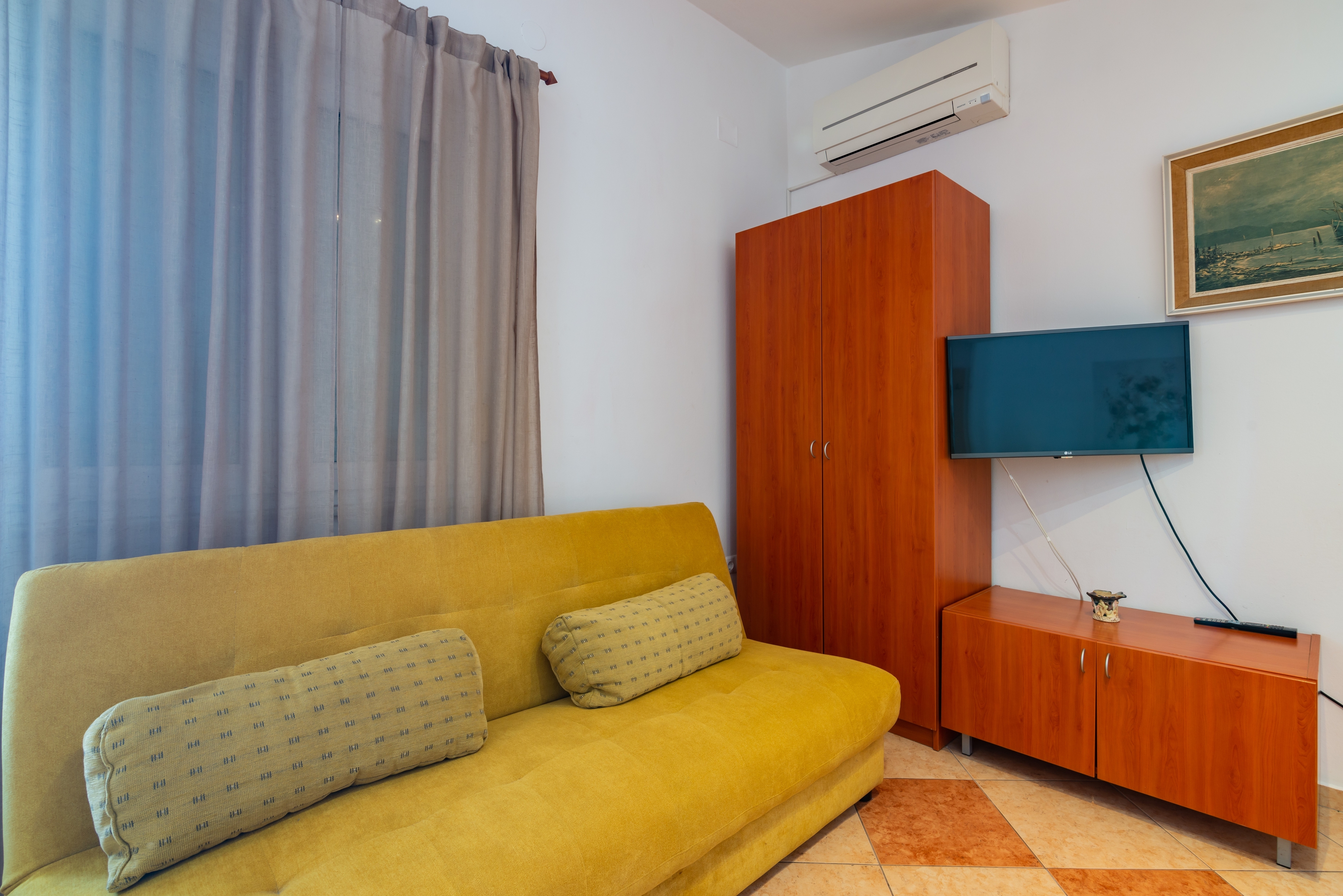 Garçonnière avec le balcon Selce, Crikvenica (AS-5550-b)