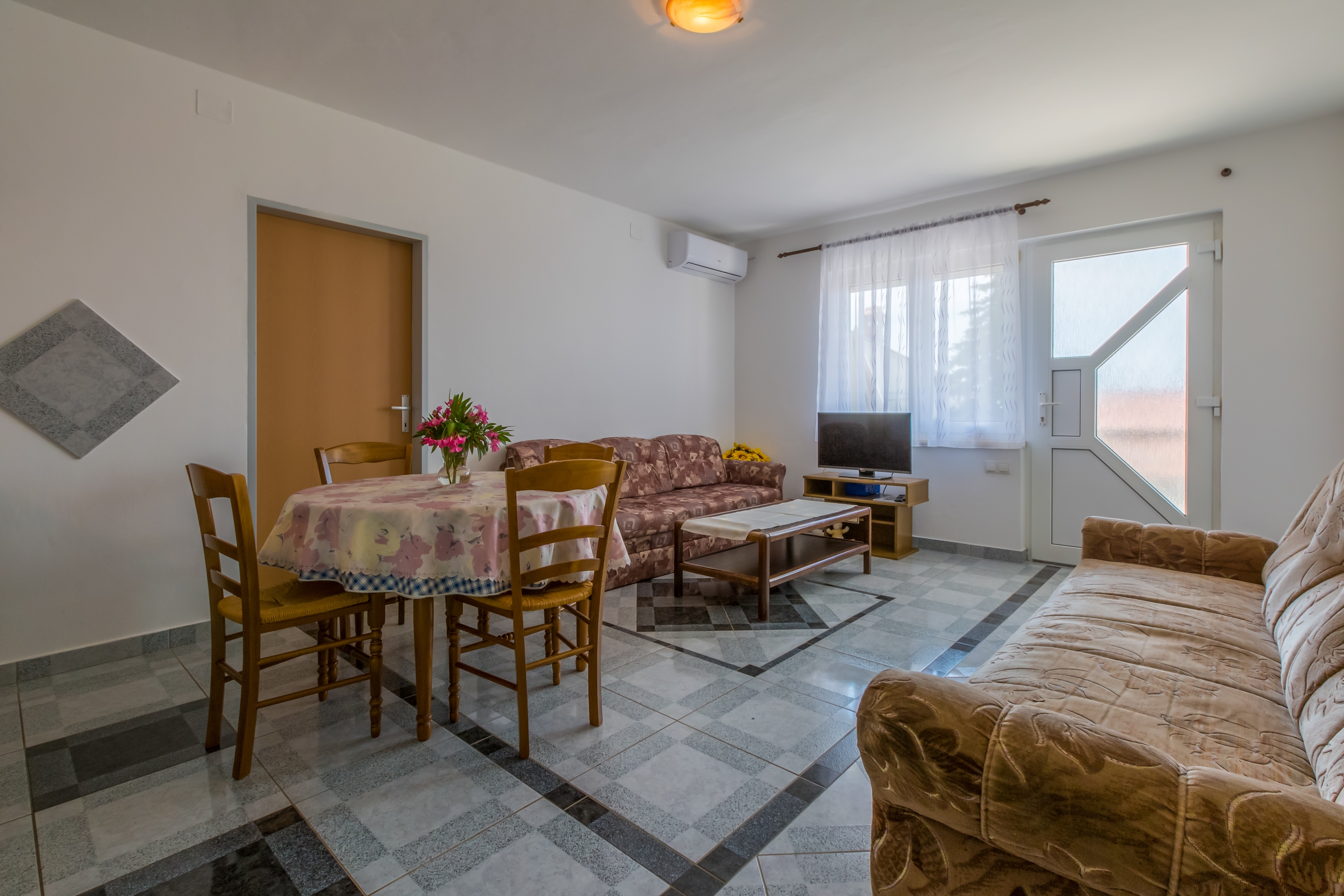 One bedroom apartment with terrace and sea view Dramalj, Crikvenica (A-5551-b)