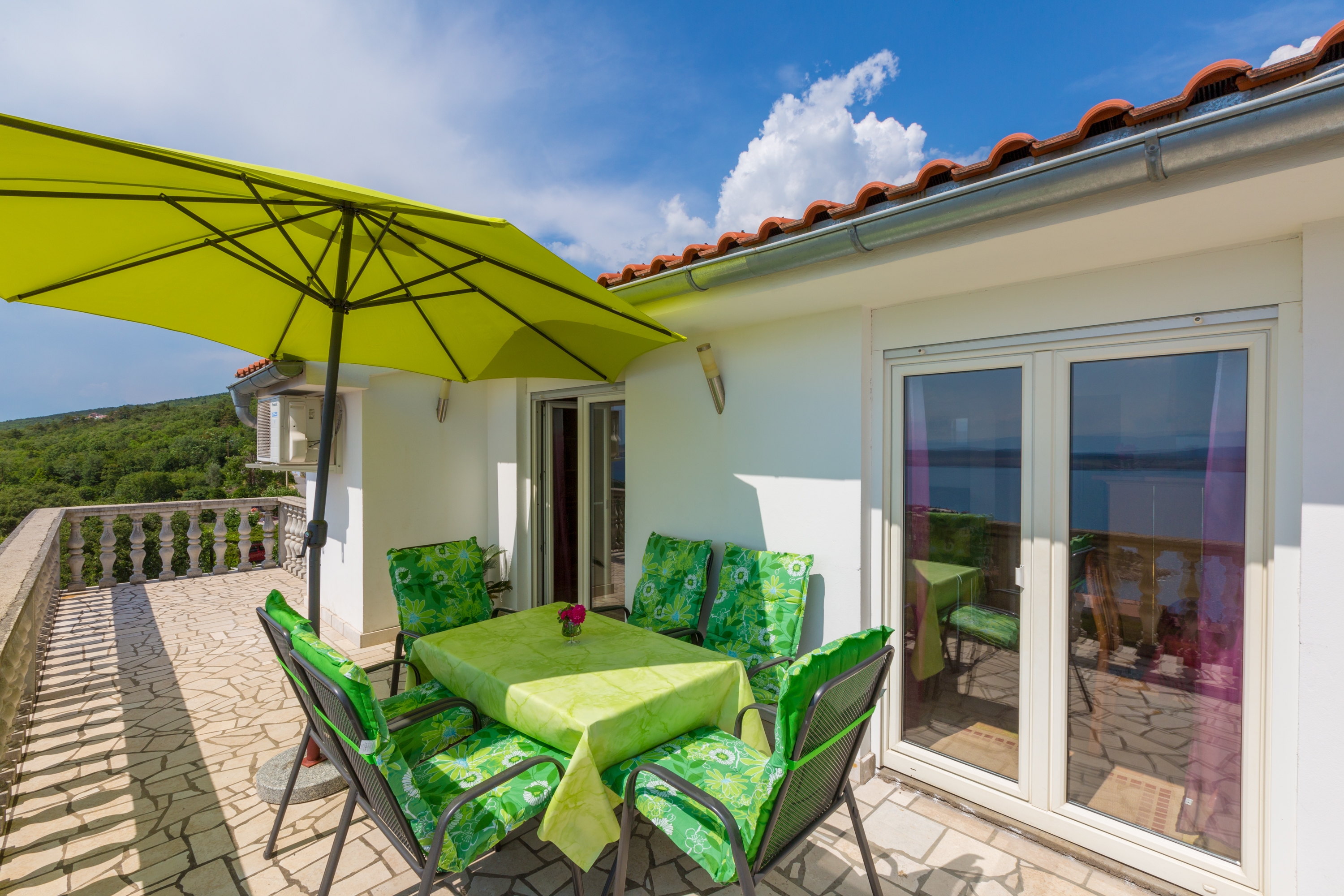 Two bedroom apartment with terrace and sea view Dramalj, Crikvenica  A-c