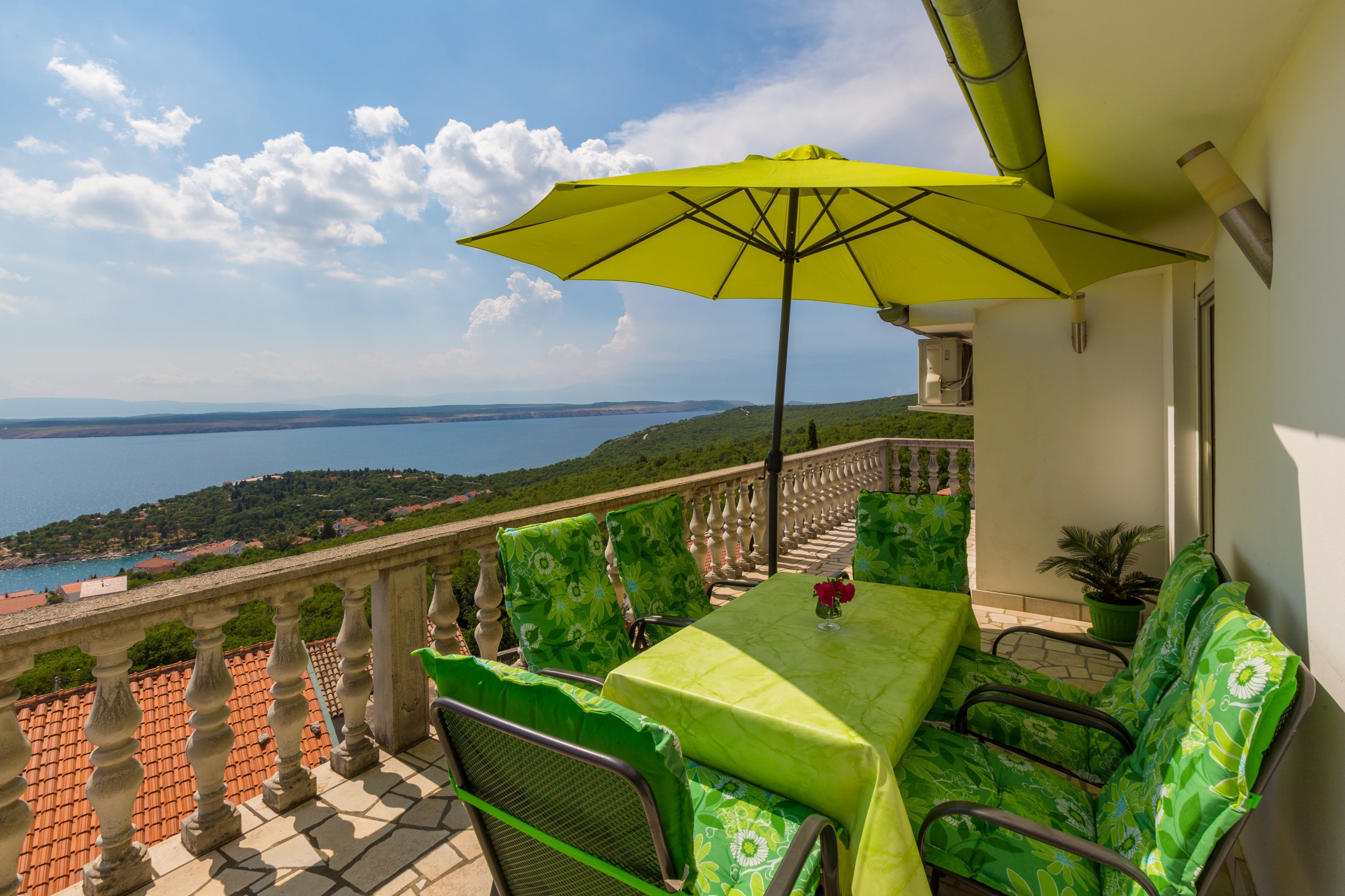 Two bedroom apartment with terrace and sea view Dramalj, Crikvenica  A-c