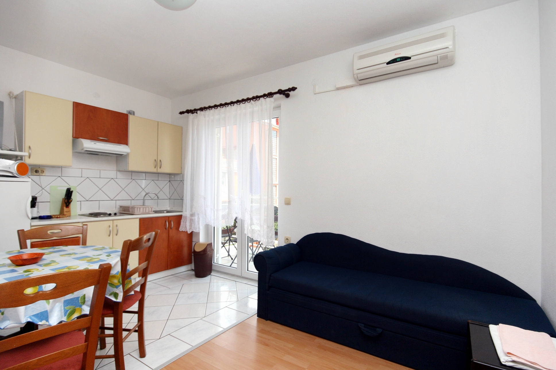One bedroom apartment with terrace and sea view Crikvenica (A-5553-d) One bedroom apartment with terrace and sea view Crikvenica (A-5553-d)