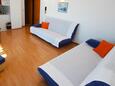 Obývací pokoj Crikvenica, Obývací pokoj v ubytování typu apartment, s klimatizací, domácí mazlíčci povoleni a WiFi.