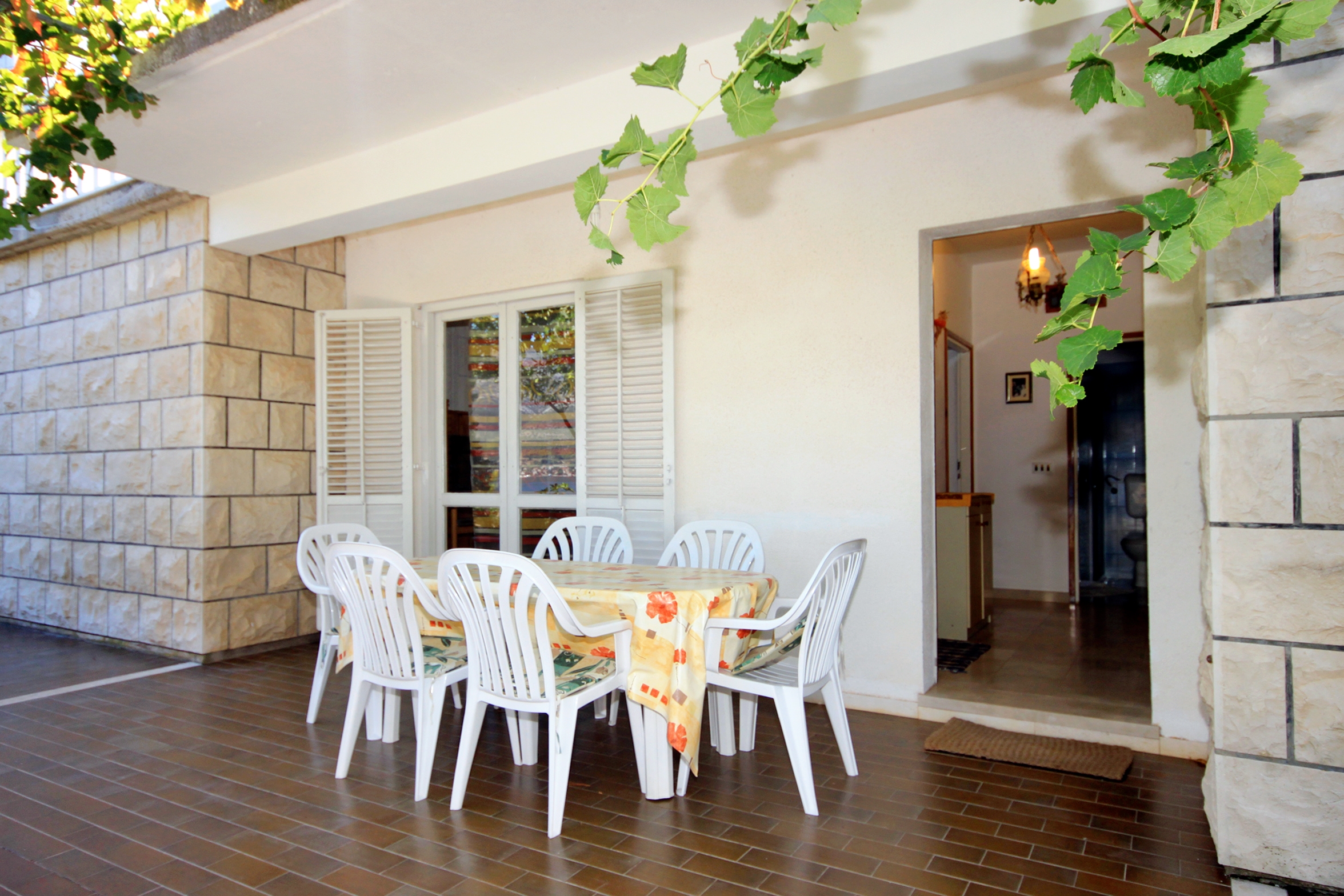 Two bedroom apartment near beach Tri Žala, Korčula  A-a