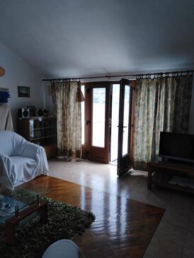 Tri Žala, Living room in the apartment, air condition available and WiFi.