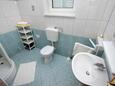 Ванная комната Senj, Ванная комната в размещении типа room, Домашние животные допускаются и WiFi.