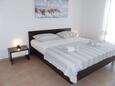 Ložnice 1 Vantačići, Ložnice 1 v ubytování typu apartment, s klimatizací a WiFi.