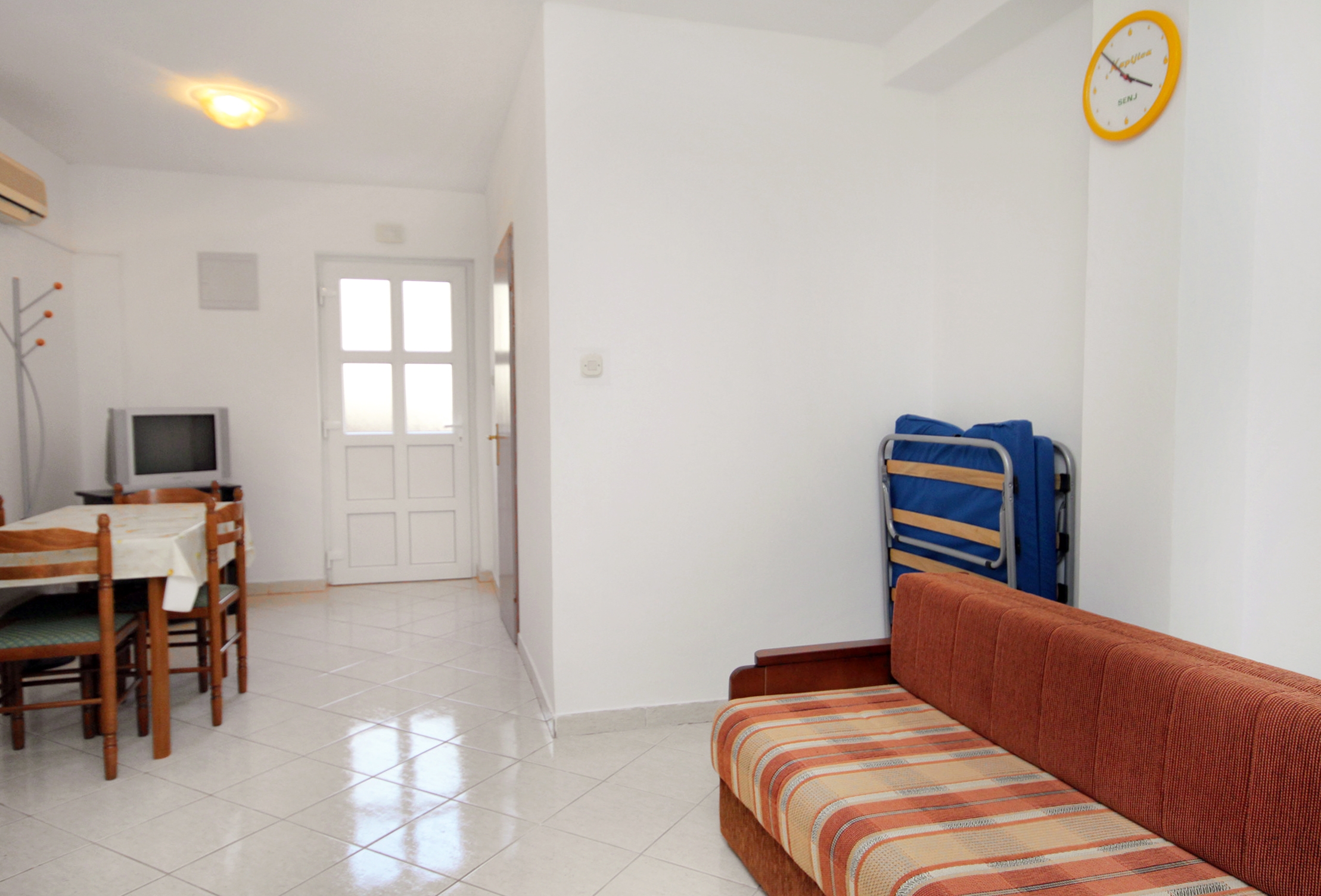One bedroom apartment with terrace Senj  A-a