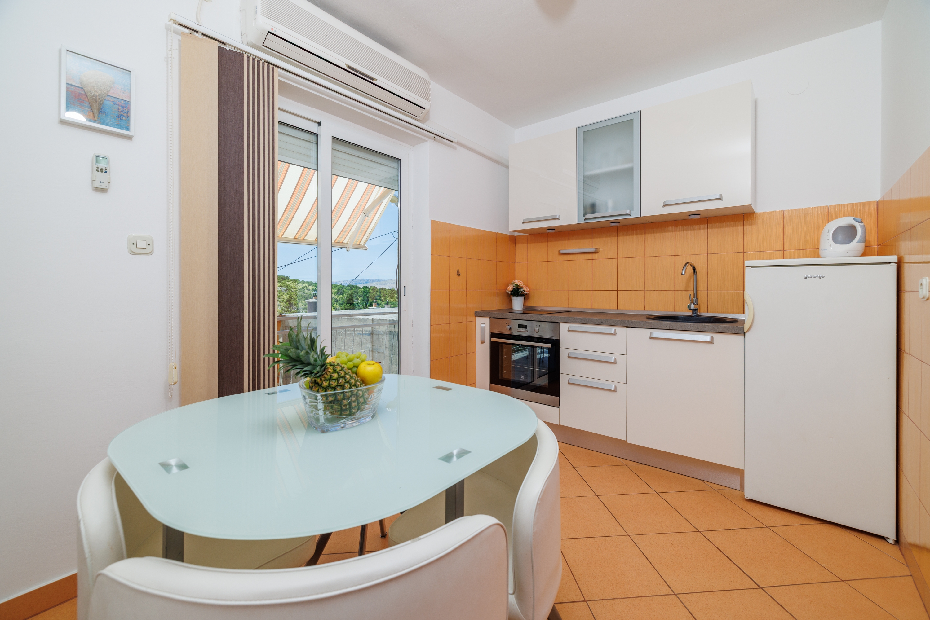 One bedroom apartment with balcony and sea view Senj (A-5569-b) One bedroom apartment with balcony and sea view Senj (A-5569-b)