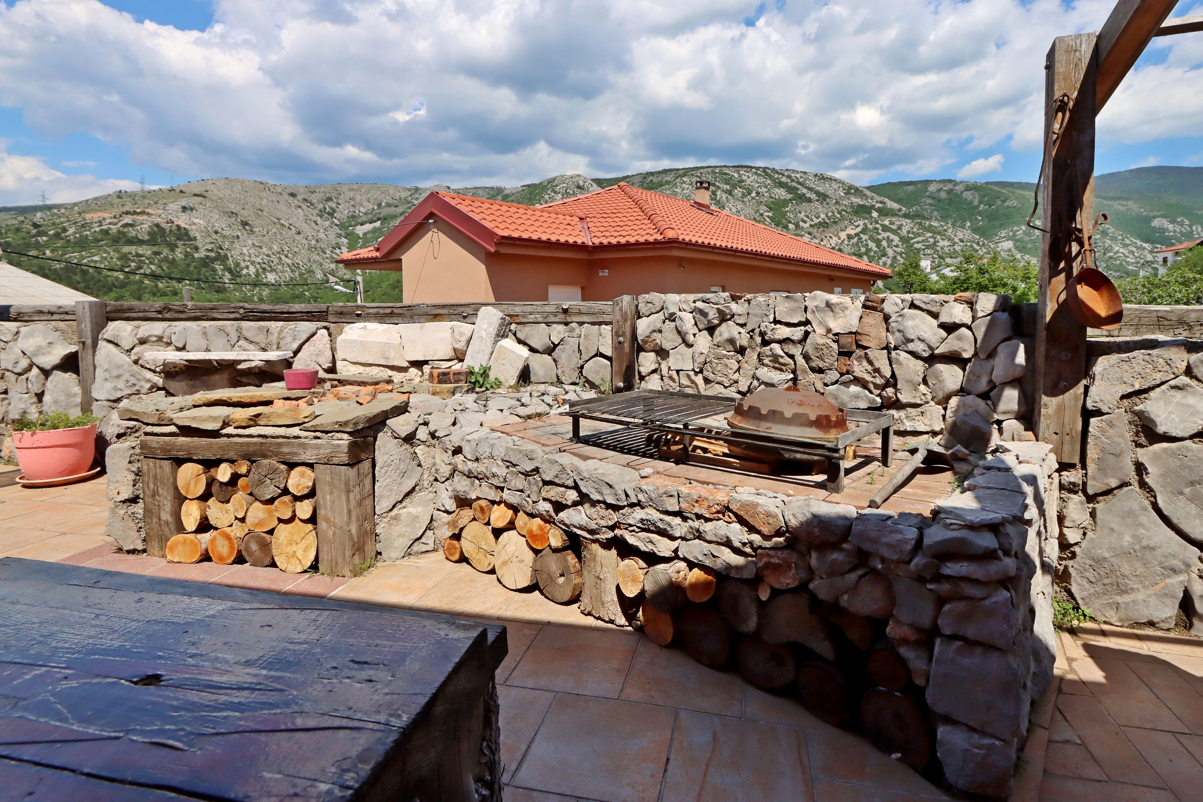 One bedroom apartment with terrace and sea view Senj  A-c
