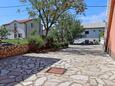 Senj, Senj, Parking lot 5571 - Apartments with pebble beach.