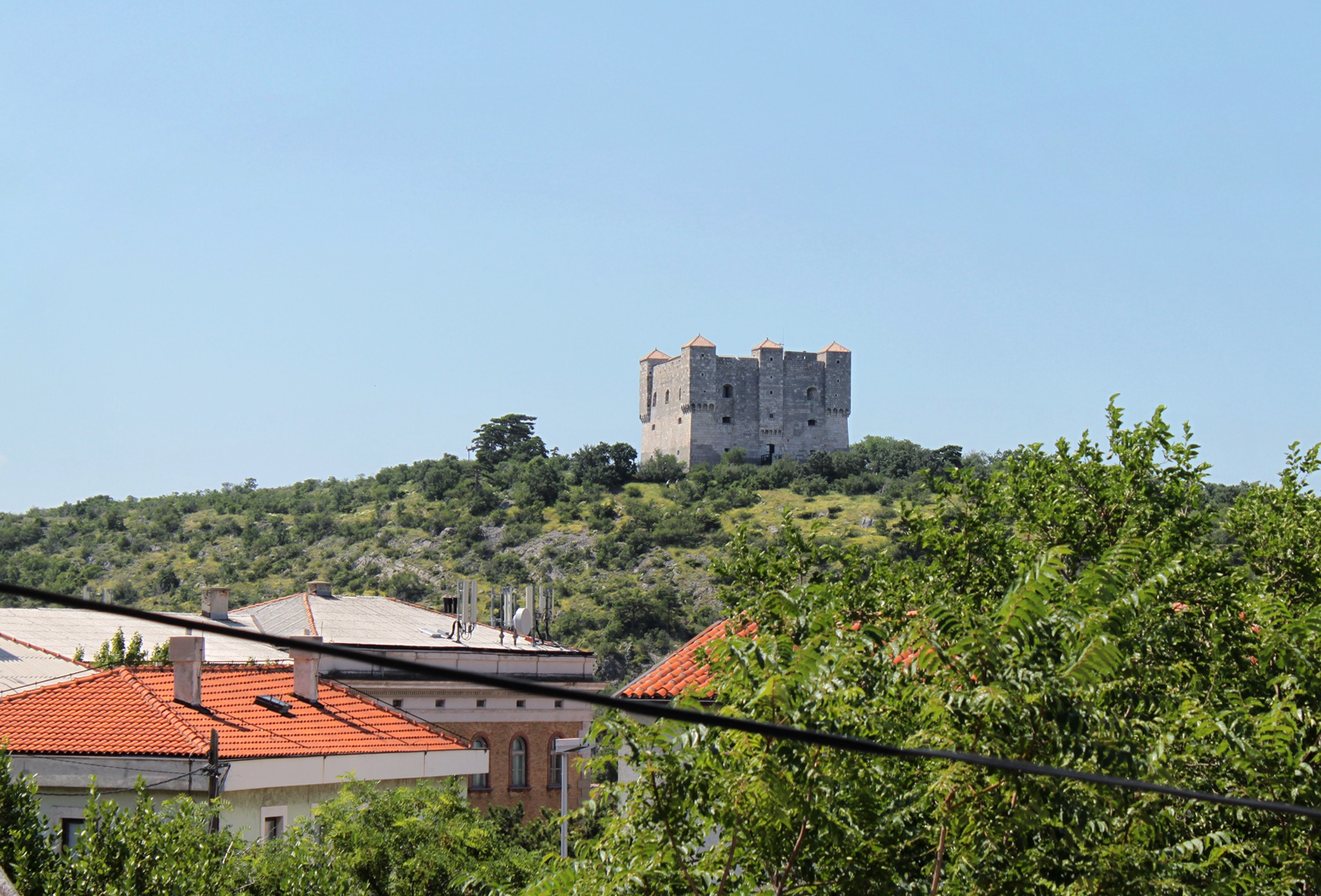 Three bedroom apartment with balcony and sea view Senj  A-a